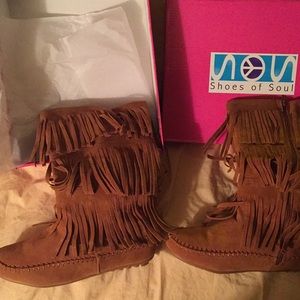 Vintage 70’s Style Faux Suede Fringe Boots.